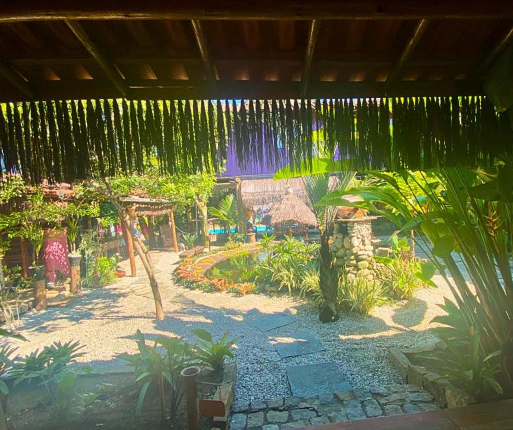 Papaya Container Inn 2*